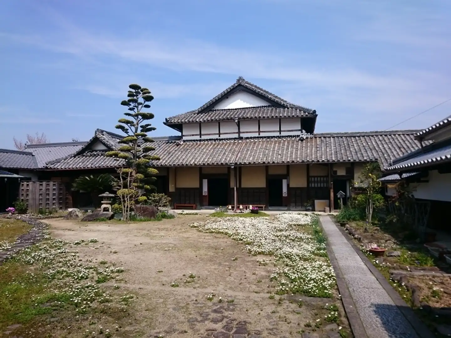 旧庄屋屋敷「山田家住宅」（国登録有形文化財） | 観光スポット